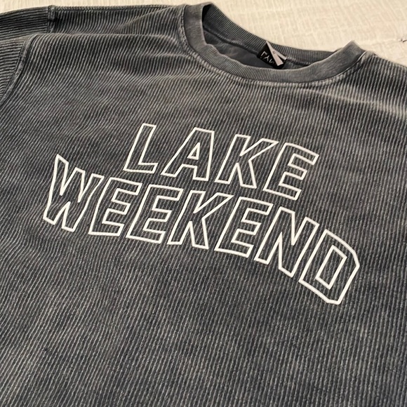 Charlie Southern Lake Weekend Ribbed Crew Neck Riff Raff Size Medium - Picture 2 of 5